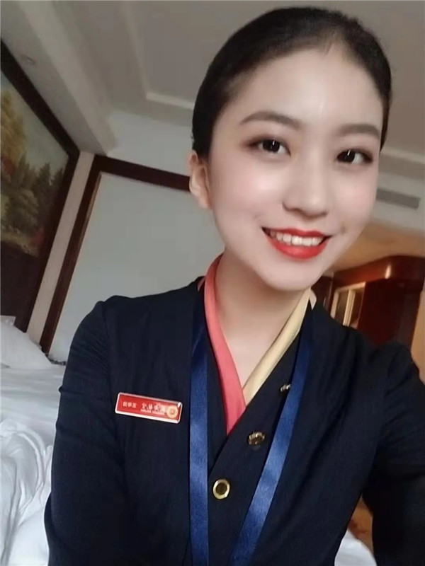 成都航空空乘制服图片